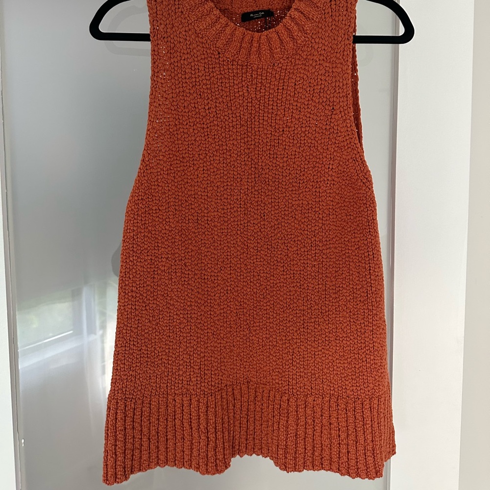 Massimo Dutti orange knit short sleeve sweater, size L.